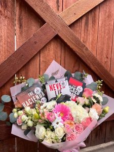 Book Bouquet | Source: Angel's Flowers